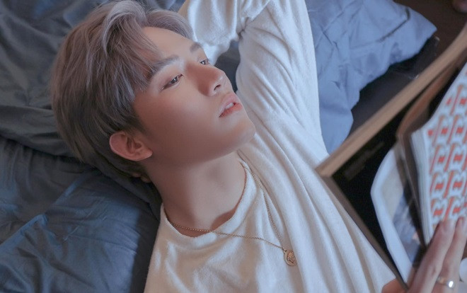 Đen như Anh Tú (The Voice 2017), hết bị 'troll' tựa đề lại bị 'đụng hàng' với ca khúc ra mắt cách đây… 2 năm Ảnh 2