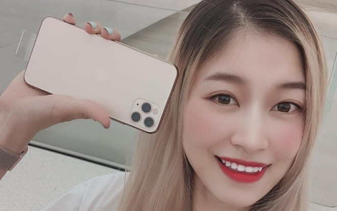 Bạn gái xinh đẹp của sao Hà Nội chi tiền 'khủng' mua iPhone 11 Pro Max Ảnh 2