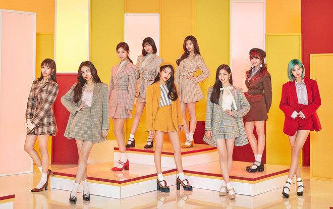 Vượt tiền bối Kara, Twice trở thành nhóm nhạc nữ Hàn Quốc bán chạy album nhất tại xứ hoa Anh Đào Ảnh 2