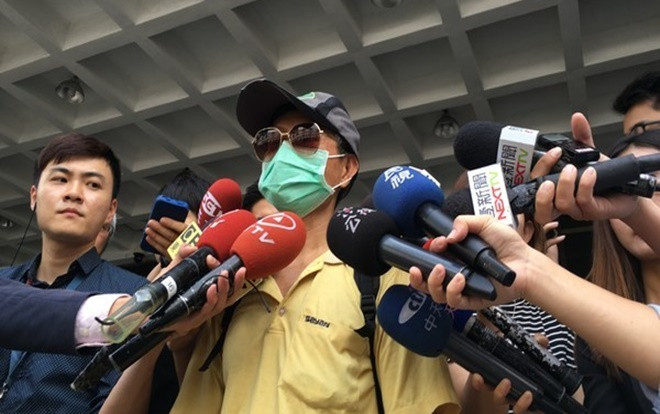 Giết người phanh thây, tên sát nhân vẫn giữ thái độ dửng dưng trước tòa Ảnh 2