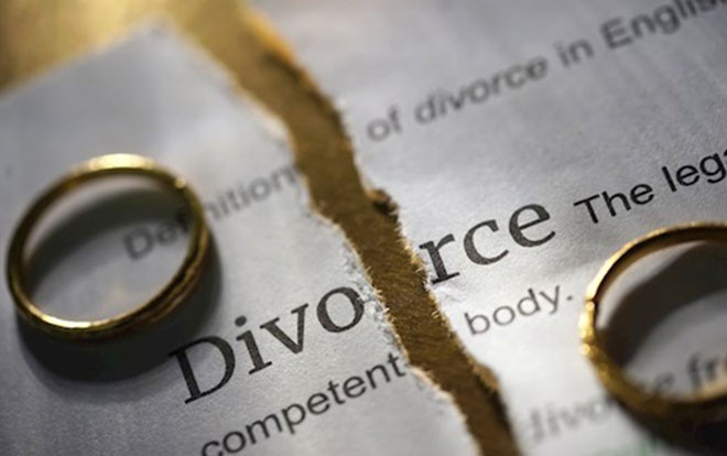 Giả mạo chữ ký để lén lút ly hôn vợ, người đàn ông nhận kết cục 'đắng ngắt' Ảnh 2