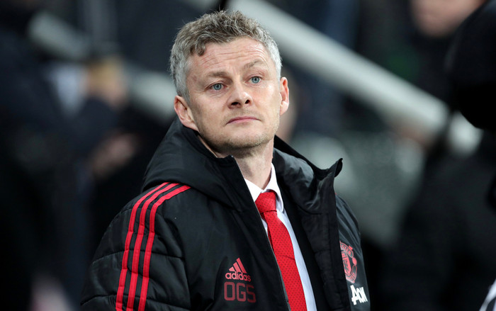 Thua thảm West Ham, CĐV M.U đòi sa thải Solskjaer vì bán Lukaku Ảnh 2