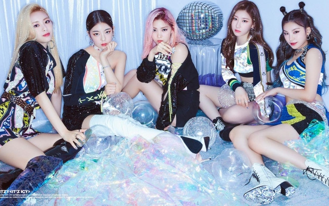Debut chưa đến 1 năm, ITZY đã sẵn sàng khởi động tour diễn thế giới đầu tiên Ảnh 2