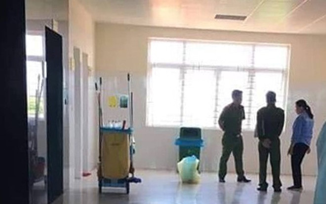 Hoảng hốt phát hiện thi thể trẻ sơ sinh trong thùng rác bệnh viện ở Quảng Ninh Ảnh 2