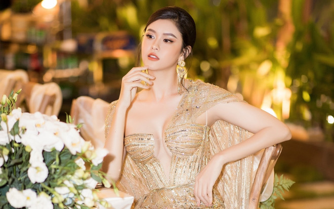 Trương Quỳnh Anh chứng minh thời kỳ đỉnh cao của nhan sắc trong chiếc váy mong manh sương khói Ảnh 2