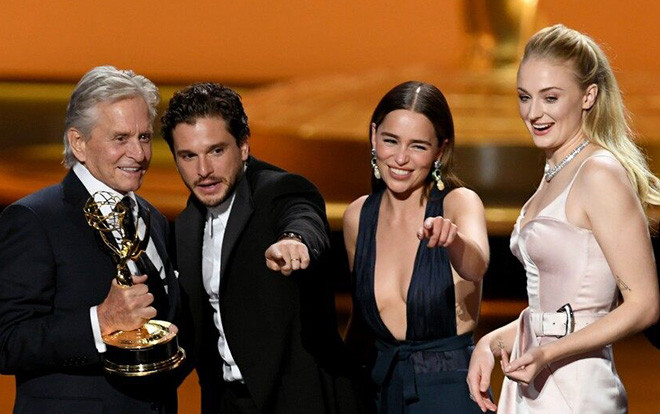 Emmy 2019: ‘Game of Thrones’ bị chê rốt cuộc vẫn thắng, ‘Black Mirror: Bandersnatch’ mở đường cho tương lai Ảnh 2