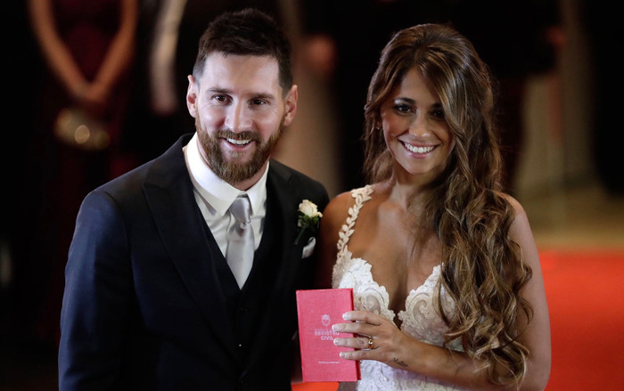 Vợ Messi và những nàng WAGs có 'tướng vượng phu ích tử' Ảnh 2