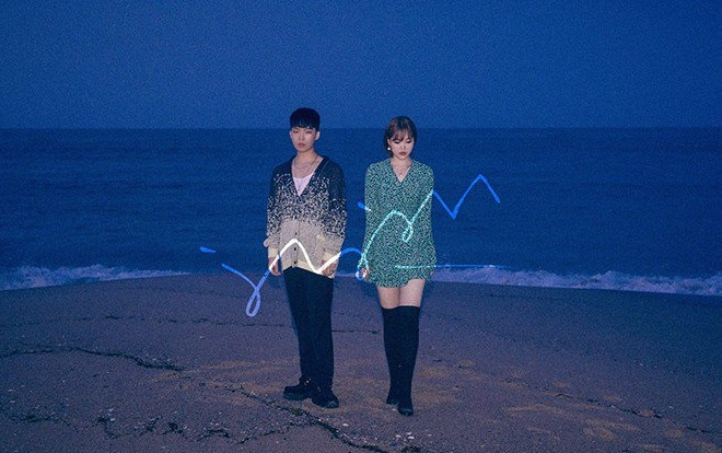 'Quái vật nhạc số' nhà YG Entertainment - AKMU 'bóp tim' khán giả với bản ballad buồn rười rượi Ảnh 2