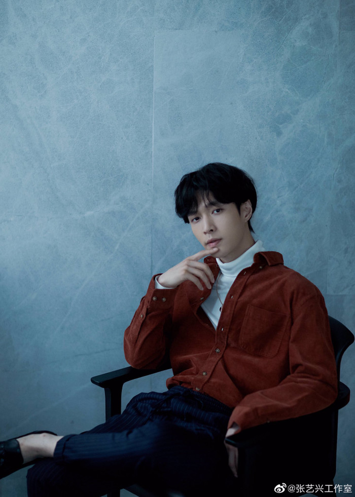 SM Ent vừa thông báo EXO sắp phát hành full album, Lay đã có mặt tại Hàn: Có thể trông chờ màn comeback đủ thành viên?