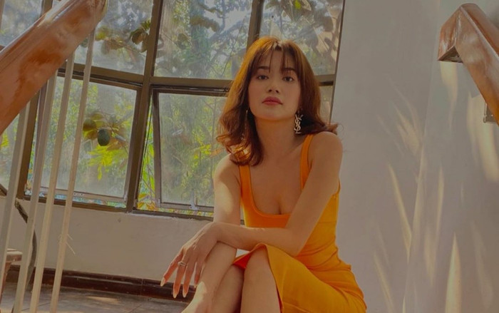 Sau nghi án 'đập hộp' fake, Sĩ Thanh điềm nhiên thả dáng viết caption ẩn ý Ảnh 2