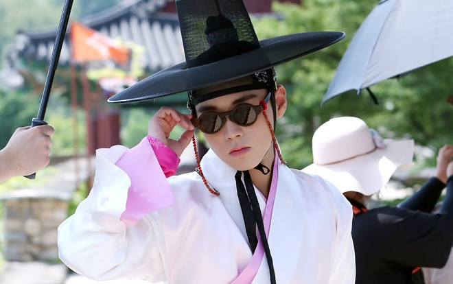 Là idol có diễn xuất ấn tượng, vì sao Park Ji Hoon (Wanna One) được yêu mến nhất trong 'Biệt đội họa hòe'? Ảnh 2