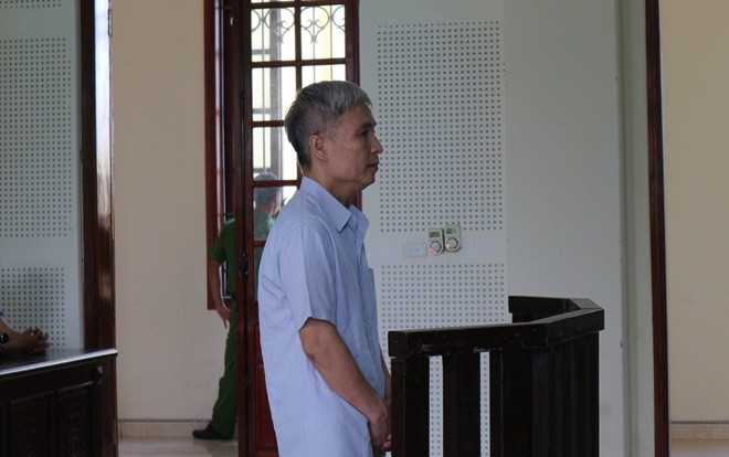 Phát hiện vợ xuống xe của đàn ông lạ, chồng cầm dao lao đến giết người Ảnh 2