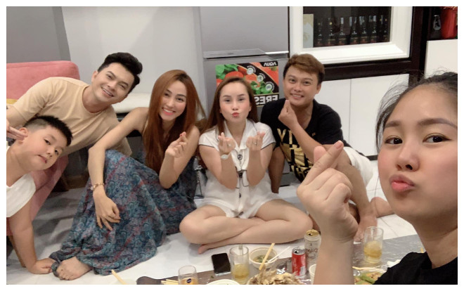 Lê Phương khoe ảnh tiệc đầy tháng con gái cùng với hội bạn thân Ngân Khánh, Nam Cường Ảnh 2