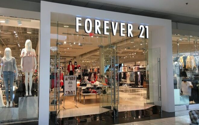 Sau 1 tháng vật lộn nợ nần, Forever 21 chính thức nộp đơn xin phá sản Ảnh 2