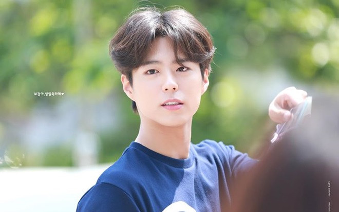 Fan xuýt xoa trước những hình ảnh mới nhất của Park Bo Gum Ảnh 2