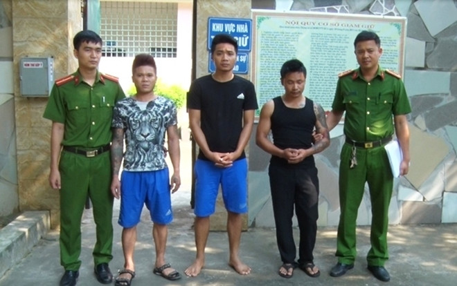 Lộ diện người phụ nữ chủ mưu dùng xăng dằn mặt 'tình địch' Ảnh 2