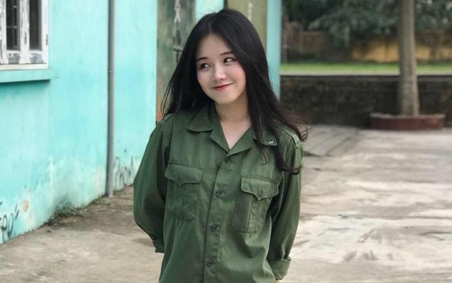 Tuyển tập 'hotgirl' mùa quân sự, chẳng những học giỏi lại còn đa tài khiến dân mạng 'dậy sóng' thời gian qua Ảnh 2