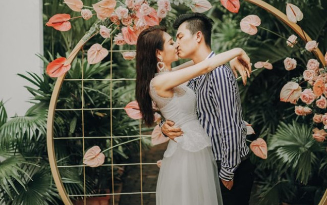 Lâm Khánh Chi khoe ảnh khóa môi chồng ngọt ngào chứng minh hạnh phúc sau 2 năm kết hôn Ảnh 2