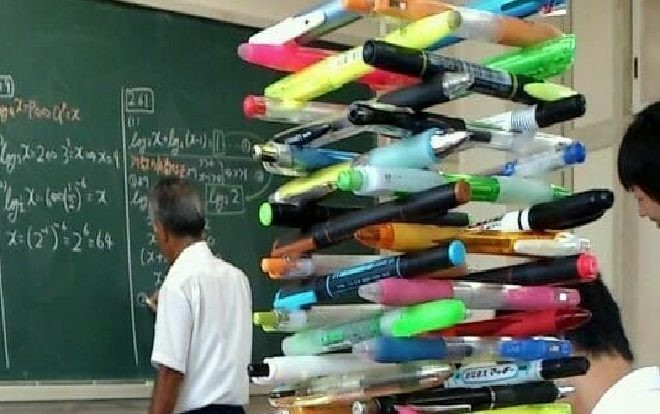 ‘Giết’ thời gian, học sinh tạo ra 'tuyệt tác’ ngay trong lớp học khiến cư dân mạng hết lời ngợi khen Ảnh 2