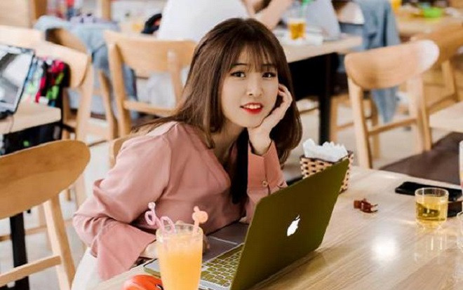 Loạt cô giáo vừa đa tài, vừa xinh đẹp chẳng kém cạnh các ‘hotgirl’ của trường Marie Curie Ảnh 2