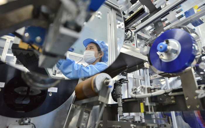 Nhà máy đóng cửa, Samsung hào phóng tặng nhân viên Samsung Galaxy S10+ Ảnh 2