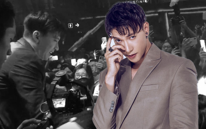 Khoảnh khắc: Bị fan nữ kéo tay không buông và đây là phản ứng bất ngờ của S.T Sơn Thạch Ảnh 2