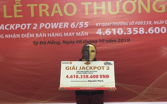Cô bán vé số dạo ở Đà Nẵng trúng 4,6 tỷ đồng Vietlott nhờ tấm vé số 'ế' Ảnh 2
