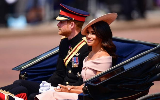 11 lần thành viên hoàng gia Anh gây tranh cãi với trang phục khó hiểu Ảnh 2