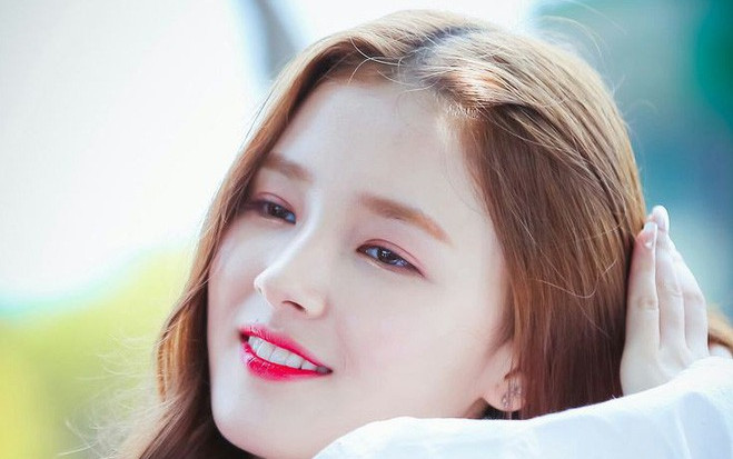 Nancy (MOMOLAND) đã trở lại gây sốt cho fan Ảnh 2