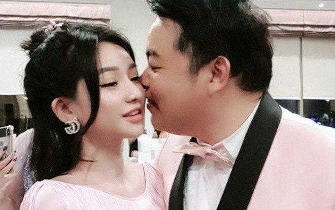 Lộ ảnh Quang Lê công khai tình tứ với vợ cũ Hồ Quang Hiếu Ảnh 2