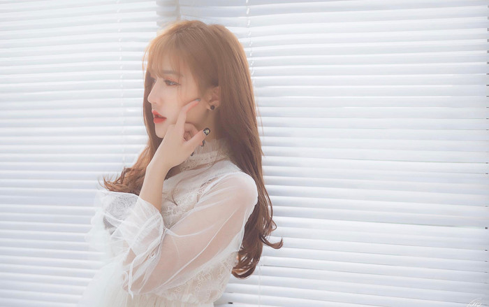 Cận cảnh nhan sắc nóng bỏng của hot girl gây sốt ở Mỹ Đình Ảnh 2