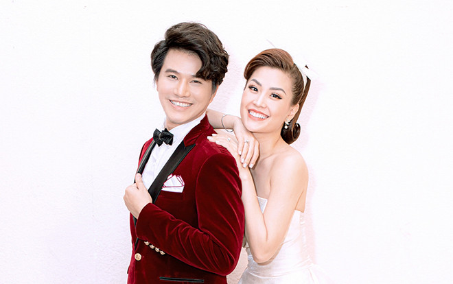 Á hậu Diễm Trang sợ chồng ghen khi khoe vai trần nuột nà, tình tứ bên trai đẹp Ảnh 2