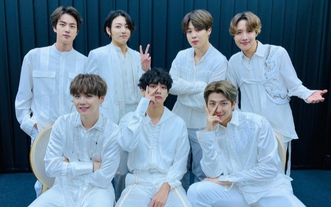 1001 khoảnh khắc đáng nhớ của BTS tại concert để đời ở Ả Rập Ảnh 2