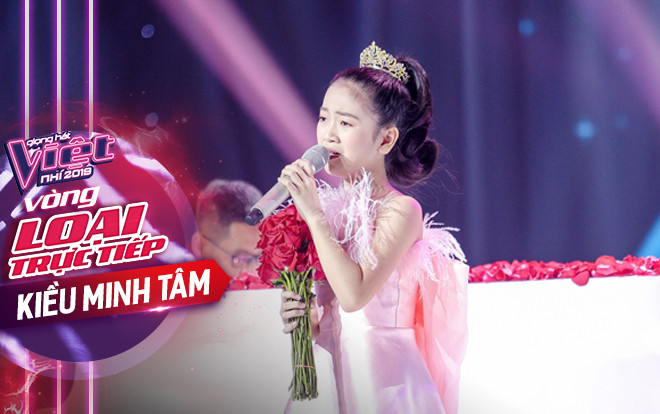 Minh Tâm nghẹn ngào hát 'Mẹ tôi' khiến Hương Giang 'thán phục' bằng 2 từ 'điêu luyện' Ảnh 2