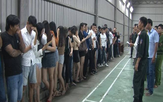 Phát hiện 31 người đang 'mở tiệc' ma túy tại quán bar  ở Kiên Giang Ảnh 2