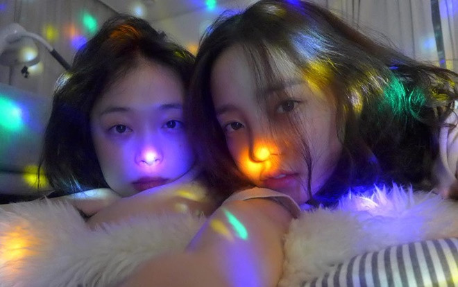 Để giải thoát bản thân, cặp bạn thân Goo Hara - Sulli cùng lựa chọn cái chết! Ảnh 2