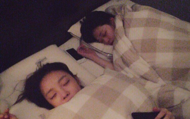 Goo Hara đăng ảnh thân thiết cùng Sulli với lời nhắn xúc động, gia đình muốn tổ chức tang lễ riêng tư Ảnh 2