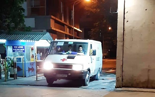 Người đàn ông nước ngoài bất ngờ rơi từ tầng cao chung cư Hưng Ngân xuống đất tử vong Ảnh 2