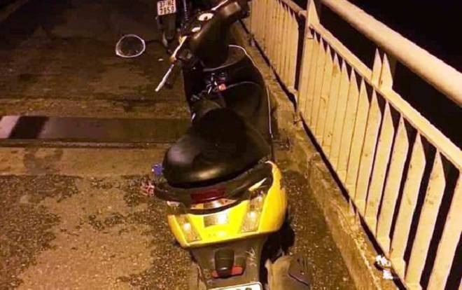 Tìm kiếm người đàn ông nghi nhảy cầu Bến Thủy tự tử Ảnh 2