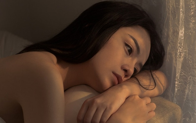 Cùng mang bệnh trầm cảm như Sulli, Thái Trinh chia sẻ: 'Đừng đợi thiên hạ, hãy tự cứu lấy mình' Ảnh 2