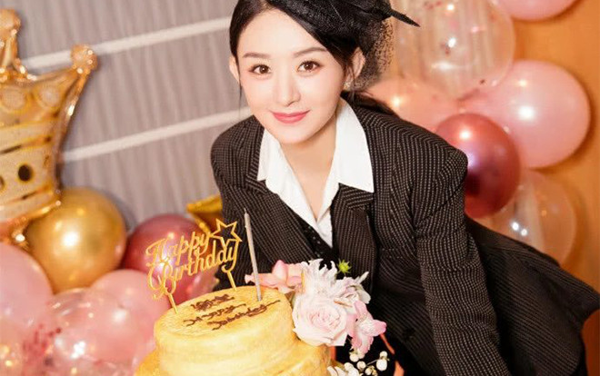 Triệu Lệ Dĩnh tươi cười rạng rỡ đón sinh nhật lần thứ 32 Ảnh 2