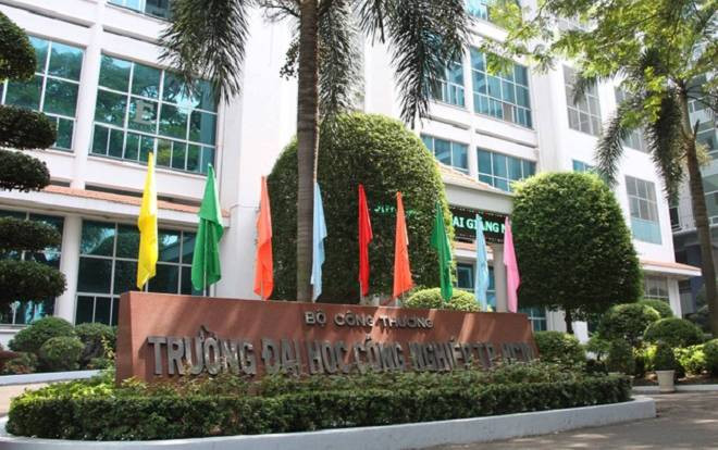 Sau hơn 1 năm ĐH Công nghiệp TP.HCM xảy ra sự cố mất dữ liệu điểm, nhiều sinh viên vẫn đang 'gánh' rắc rối Ảnh 2