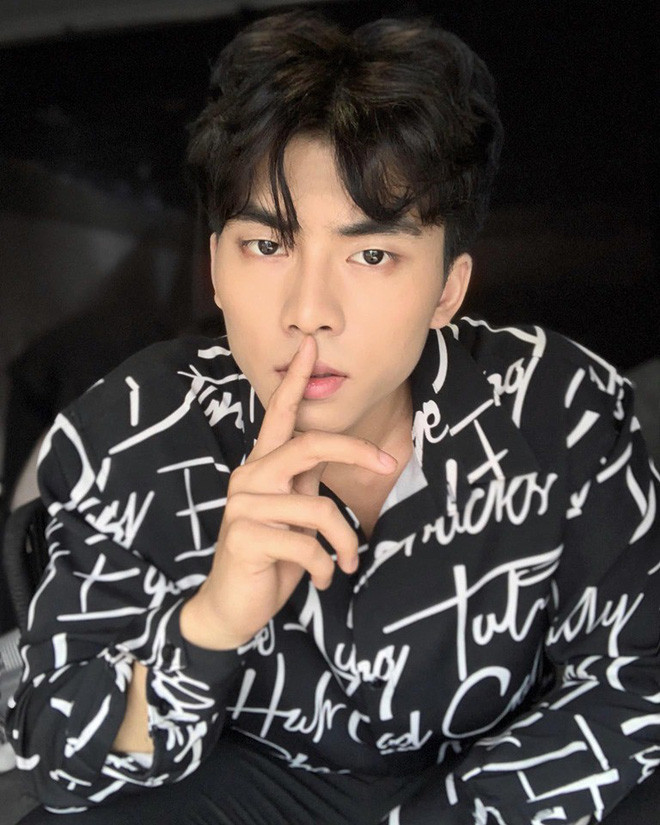 'Đọ' vẻ điển trai dàn hotboy bước ra từ những MV 'triệu view'