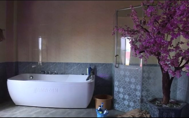 Đột kích cơ sở massage Ruby, bắt quả tang 5 nhân viên đang kích dục cho khách Ảnh 2