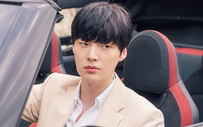 Hình ảnh đầu tiên của Ahn Jae Hyun trong phim hậu ly hôn Goo Hye Sun, Knet phản ứng ra sao? Ảnh 2