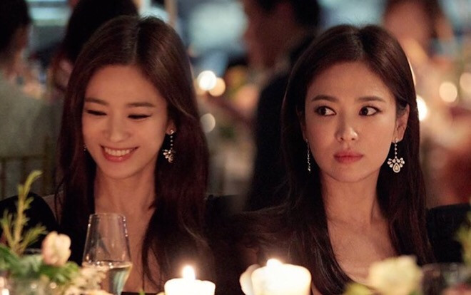 Ngộp thở trước vẻ đẹp của Song Hye Kyo: Dự sự kiện đầu tiên tại Hàn hậu ly hôn Song Joong Ki! Ảnh 2