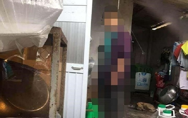 Nữ chủ nhà tử vong với vết thương ở cổ, bên cạnh là người đàn ông chết trong tư thế treo cổ Ảnh 2