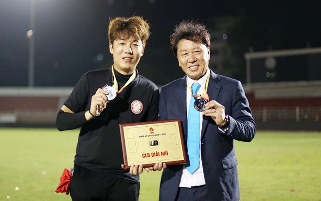 HLV Chung Hae-seong ký hợp đồng 3 năm với CLB TP.HCM Ảnh 2