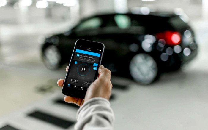 Ứng dụng Mercedes-Benz làm rò rỉ thông tin người dùng Ảnh 2