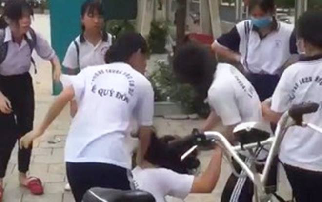 Làm rõ vụ hai nữ sinh lớp 7 đánh nhau tới tấp ở Bình Dương Ảnh 2